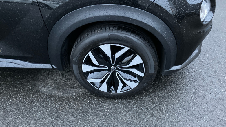 Nissan Juke 1.0 DiG-T 114 Acenta 5dr Petrol Hatchback